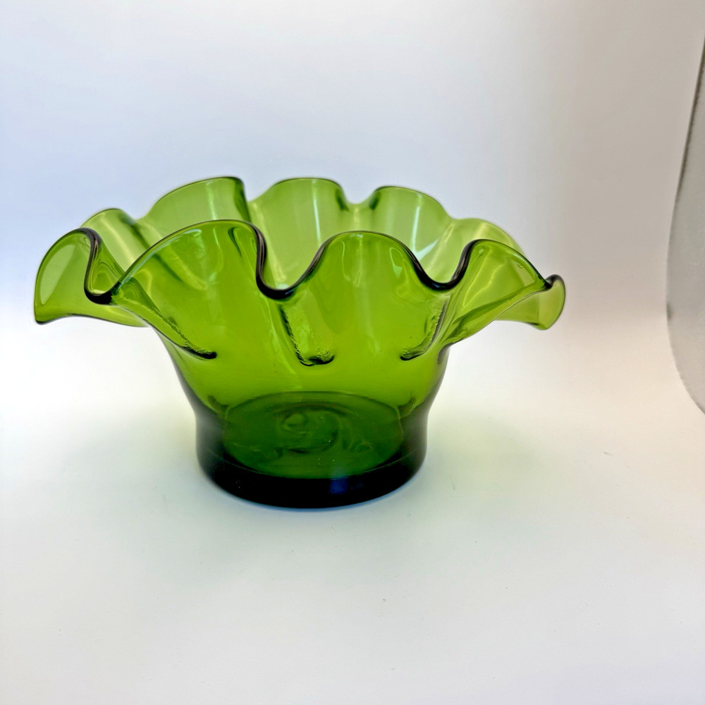 MCM Vintage Emerald Green Hand Blown Controlled Bubble Glass Ruffled Edge‎ Bowl
